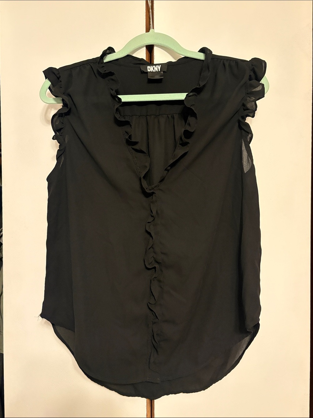 DKNY Black Ruffle-Trim Sleeveless Top